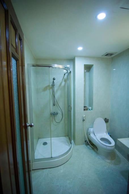 123 Apartment In Bui Vien Street, District 1 Thành Pho Ho Chí Minh Esterno foto
